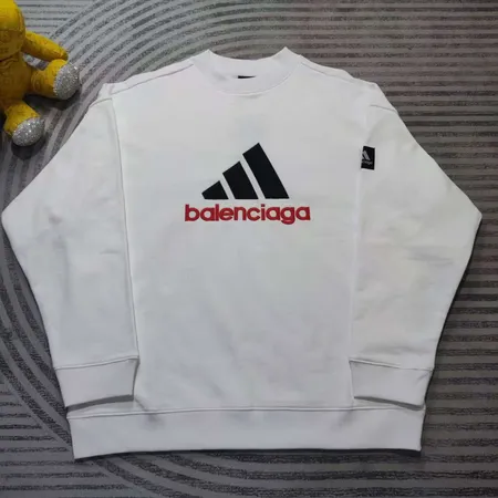 バレンシアガ パーカー