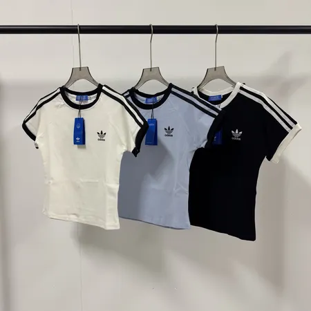 アディダス Tシャツ