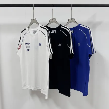 アディダス Tシャツ