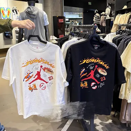 エアジョーダン Tシャツ