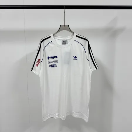 アディダス Tシャツ