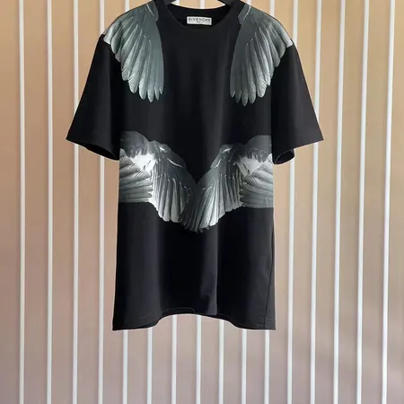 ジバンシィ Tシャツ