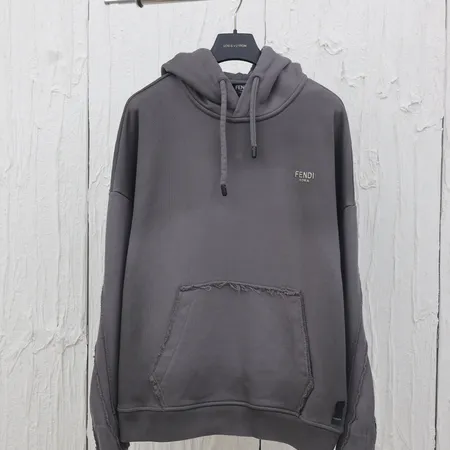 フェンディ パーカー