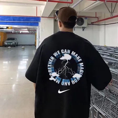 ナイキ Tシャツ