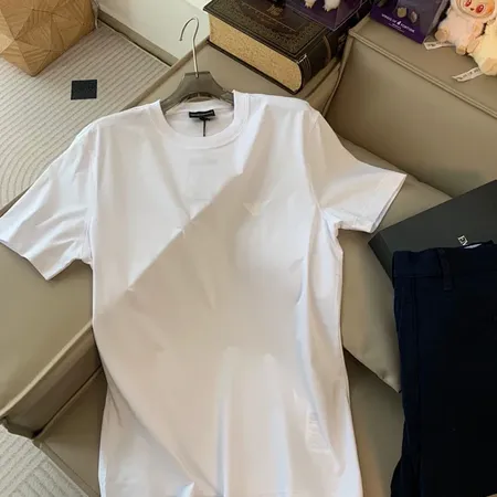 アルマーニ Tシャツ