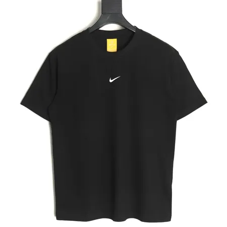 ナイキ Tシャツ