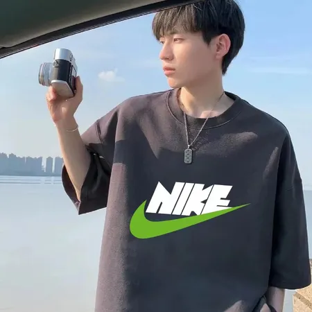 ナイキ Tシャツ