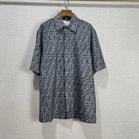 フェンディ シャツ