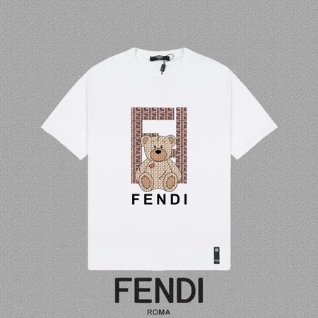 フェンディ Tシャツ