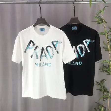 プラダ Tシャツ