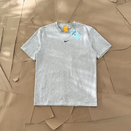 ナイキ Tシャツ