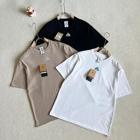 ナイキ Tシャツ