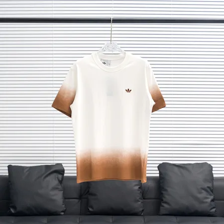 アディダス Tシャツ