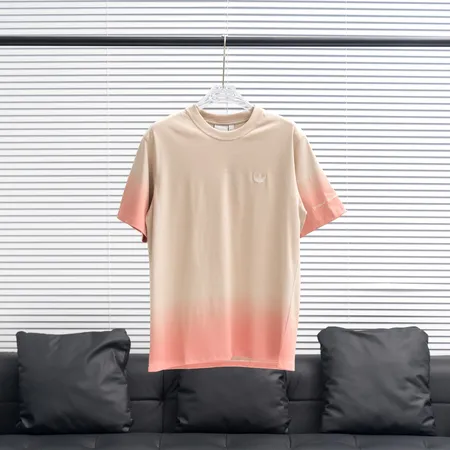 アディダス Tシャツ