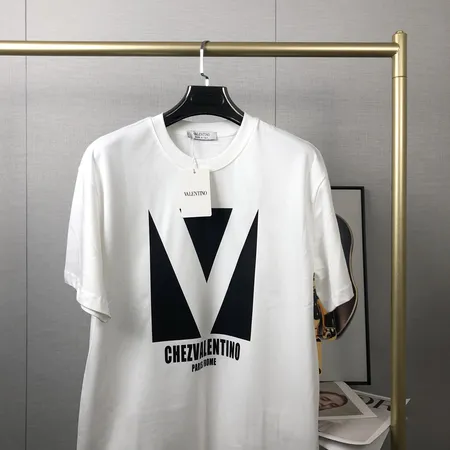 ヴァレンティノ Tシャツ