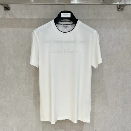 フェラガモ Tシャツ