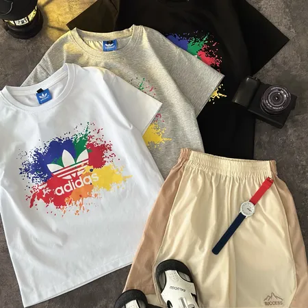 アディダス Tシャツ