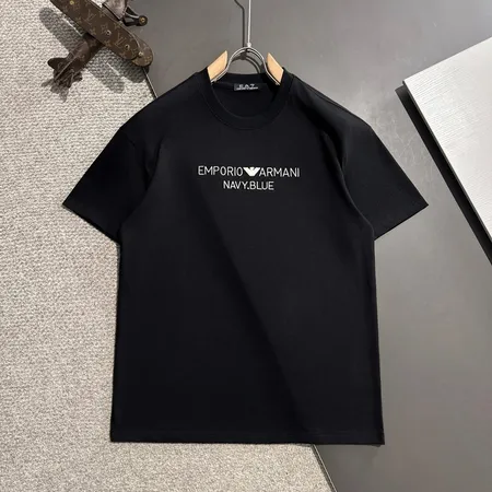 アルマーニ Tシャツ