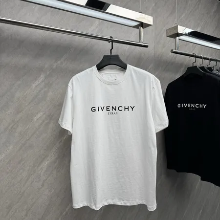 ジバンシィ Tシャツ