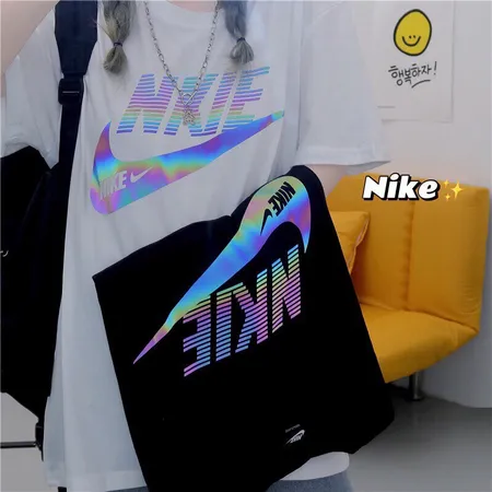 ナイキ Tシャツ