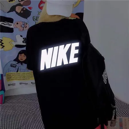 ナイキ Tシャツ