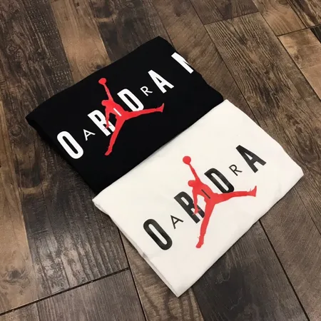 エアジョーダン Tシャツ