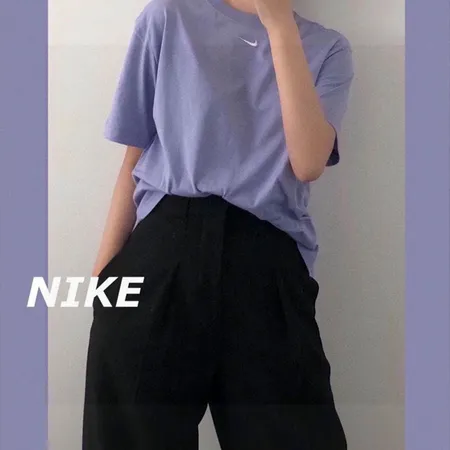 ナイキ Tシャツ