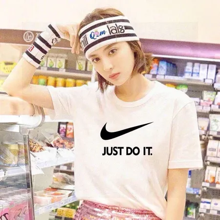 ナイキ Tシャツ