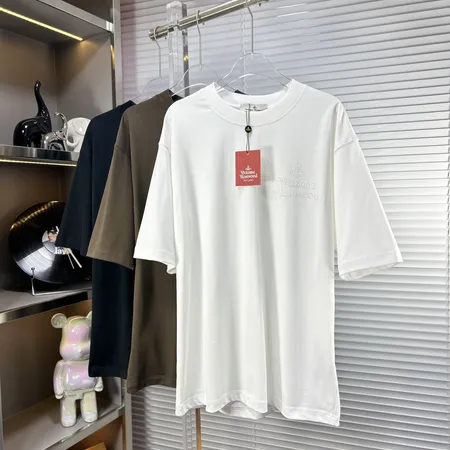 ヴィヴィアン・ウエストウッド Tシャツ