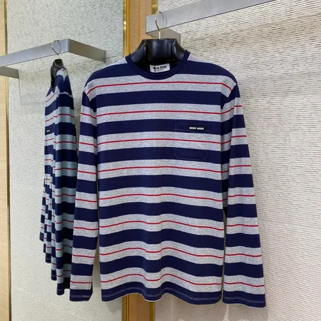 ミュウミュウ パーカー