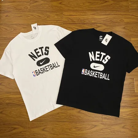 ナイキ Tシャツ