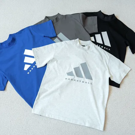 アディダス Tシャツ