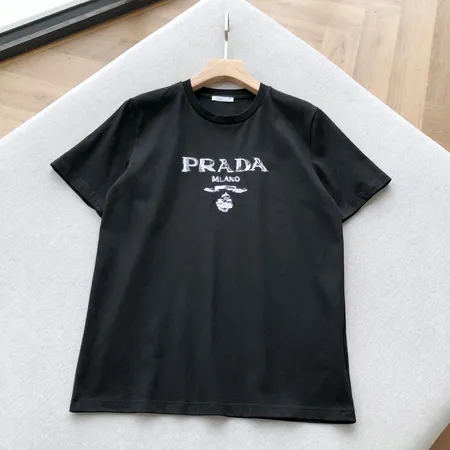 プラダ Tシャツ