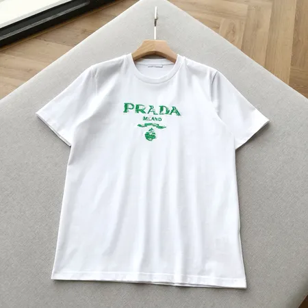 プラダ Tシャツ