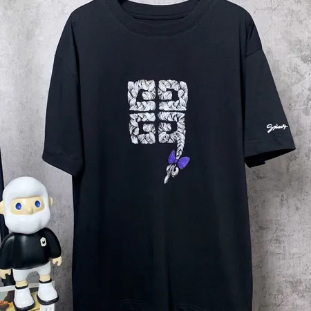 ジバンシィ Tシャツ