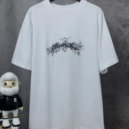 ジバンシィ Tシャツ