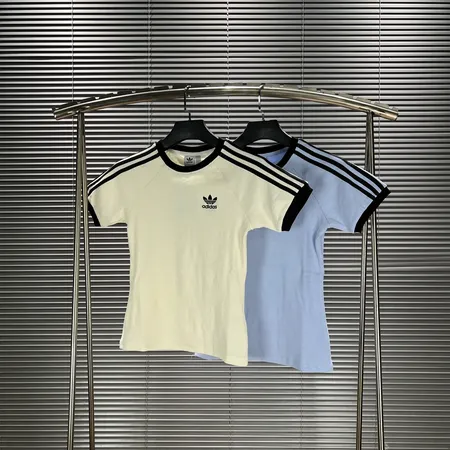 アディダス Tシャツ