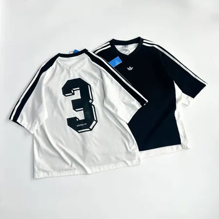 アディダス Tシャツ