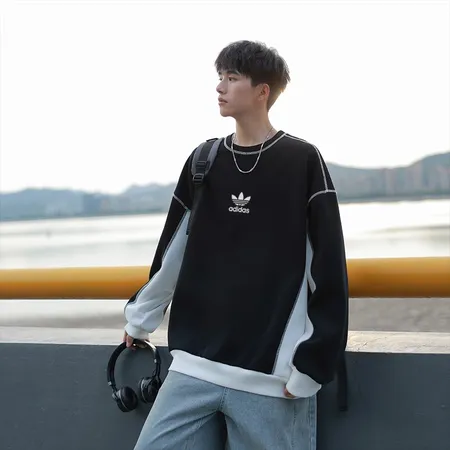 アディダス パーカー