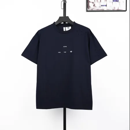 アディダス Tシャツ