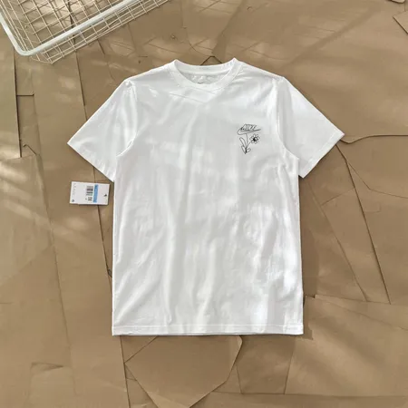 ナイキ Tシャツ