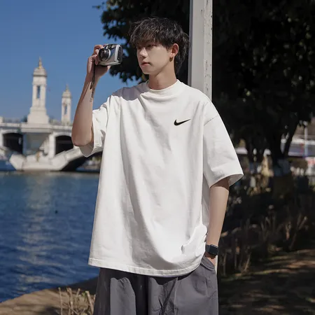 ナイキ Tシャツ