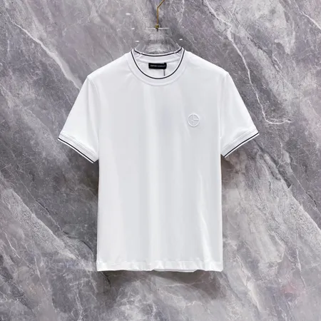 アルマーニ Tシャツ