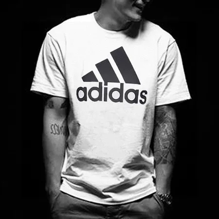 アディダス Tシャツ