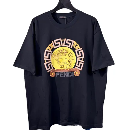 ヴェルサーチ Tシャツ