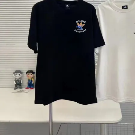 アディダス Tシャツ