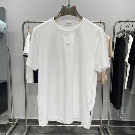 ジバンシィ Tシャツ