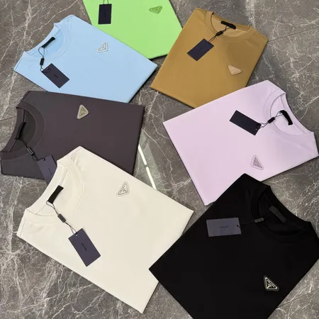 プラダ Tシャツ