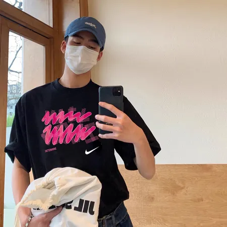 ナイキ Tシャツ