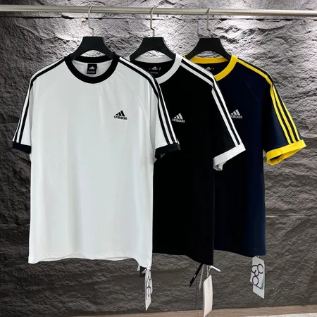 アディダス Tシャツ